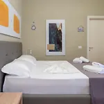 Nia Boutique By Rapo's 4* Himarë