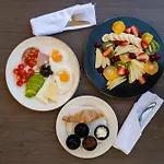 Hotel Nia Boutique By Rapo's 4*