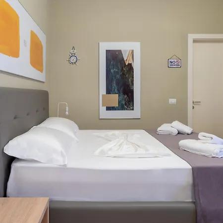 Nia Boutique By Rapo's 4* Himarë