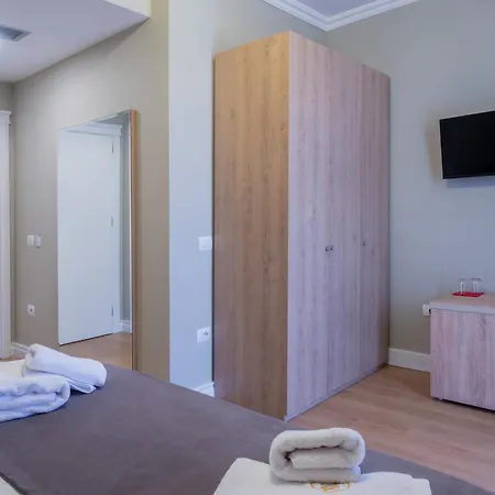 Отель Nia Boutique By Rapo's 4*