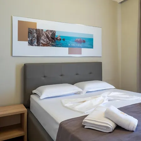 Nia Boutique By Rapo's 4* Himarë