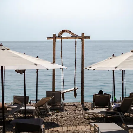 Nia Boutique By Rapo's 4*