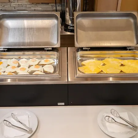 Nia Boutique By Rapo's