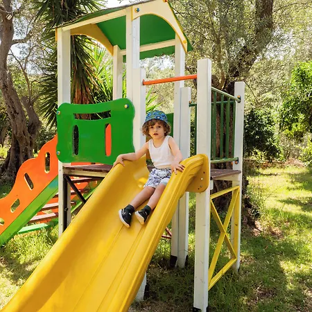 Nia Boutique By Rapo's Отель Химара