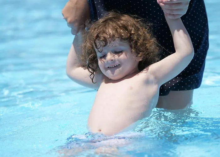 Nia Boutique By Rapo's Hotell Himare