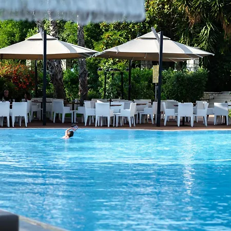 Nia Boutique By Rapo's Hotell Himare