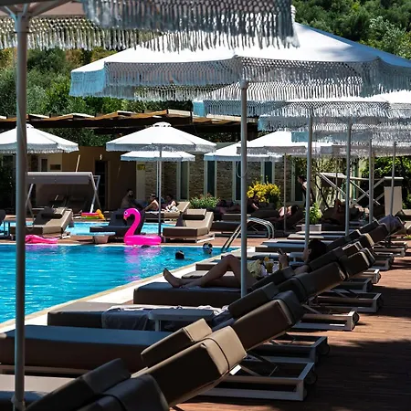 Nia Boutique By Rapo's Hotell 4*