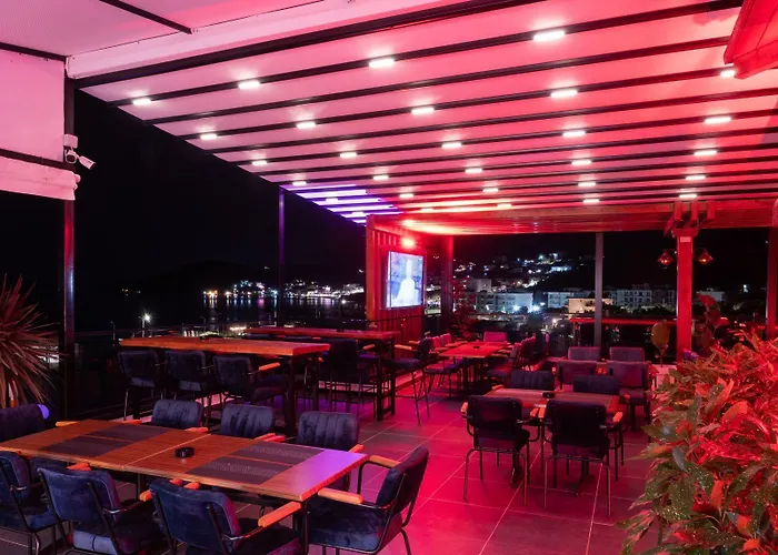 Nia Boutique By Rapo's 4* Himare