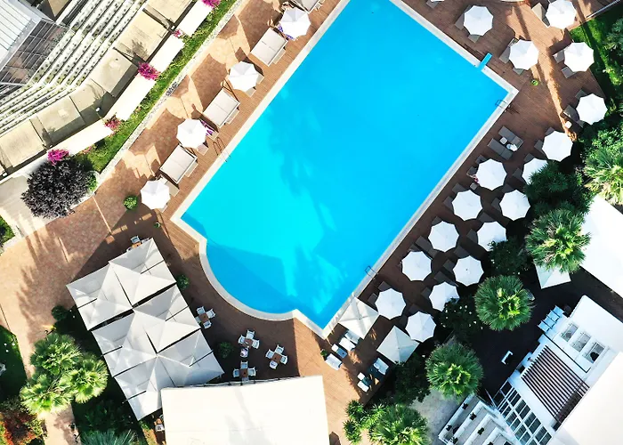 Hotel Nia Boutique By Rapo's Himare